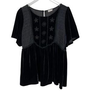 POL Black Velvet Short Sleeve Boho Top with Embroidery Women's Size Large
